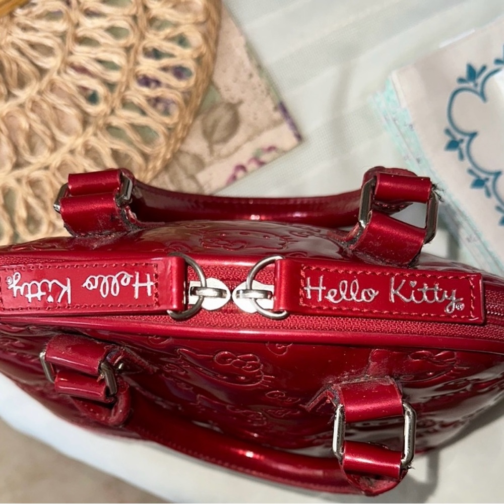 Hello Kitty Red Loungefly Embossed Bag - Gorgeous NWOT - Picture 11 of 11